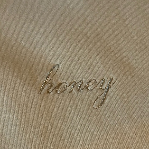 Brandy Melville sweatshirt like new - Picture 2 of 7